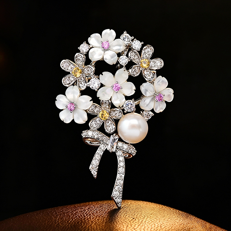 Yeni Ağır Sanayi Lüks Zirkon K - Men Accessories Bouquet incelemesi ve fiyatı